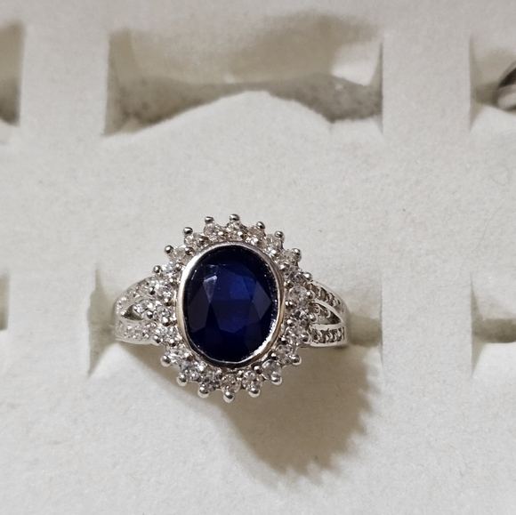 Genuine Tanzanian Blue Spinel and White Zircon Halo Ring in Platinum/925 Sz7 - Picture 3 of 8